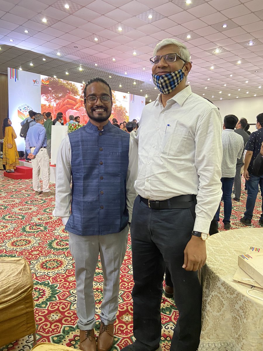 mahendragurve's tweet photo. It was a pleasure to meet Dr Abhay Jere Ji , CIO Ministry of Education. He is the brain and driving force behind MHRD’s Smart India Hackathon initiative and promoting all innovation related initiatives in higher education institutions. @abhayjere https://t.co/niSn3vlW6Z