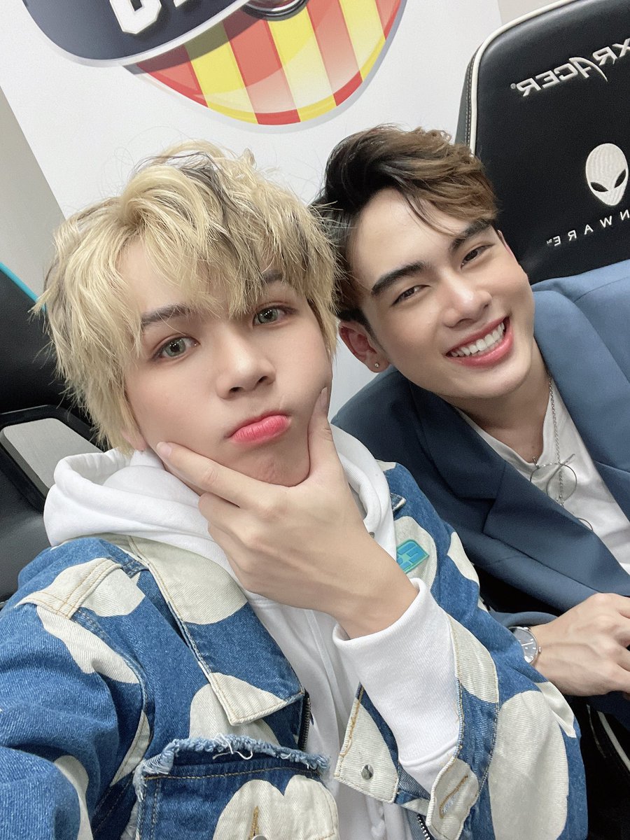 cooheartt's tweet photo. ขอบคุณทุกคนมากสนุกจีงงง🫐 ขอบคุณ Intel,lenevo นะฮะที่ให้เรามาเล่นเกมวันนี้ หวังว่าจะแฮปปี้ละโน้ะ กินอิ่มนอนอุ่น คิดถึงนะคะ 💛💛 #IntelGamingDaysXSantaEarth https://t.co/3FEWULTdzX
