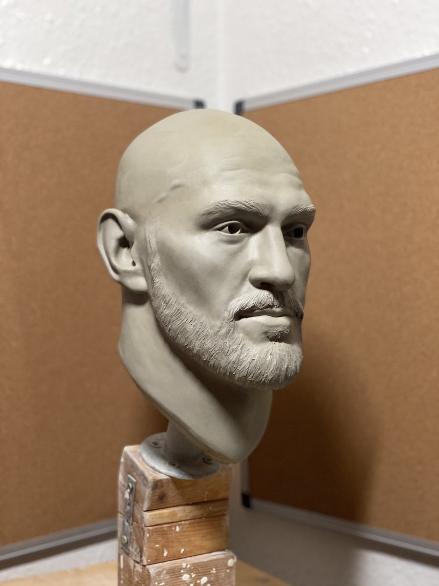 Farry_'s tweet image. Life sized Tyson Fury sculpture I created for my YouTube channel, loved sculpting him. An absolute inspiration for me. #FuryWilder3 #TysonFury #boxing #sculpture #art #clay #portrait #GOAT