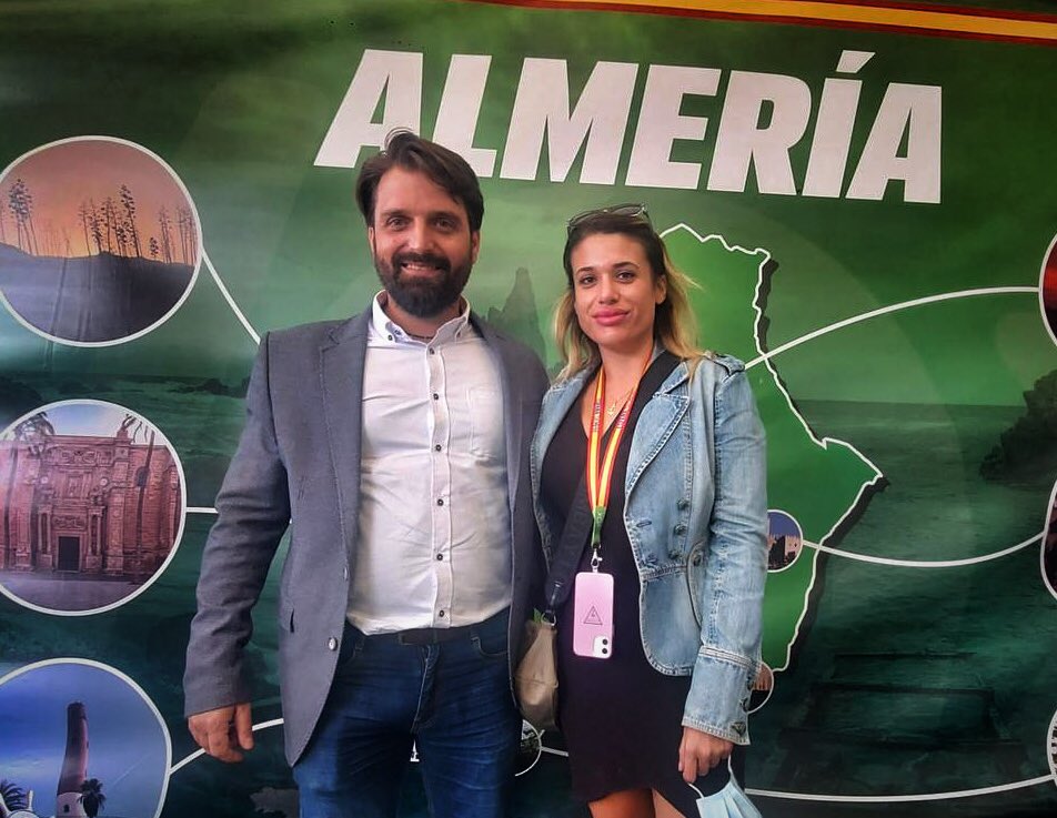 VoxJf's tweet image. En VOX creemos en una España sin complejos.

Un placer compartir momentos, ideas y proyectos con compañeros de otras provincias.

 #Viva21