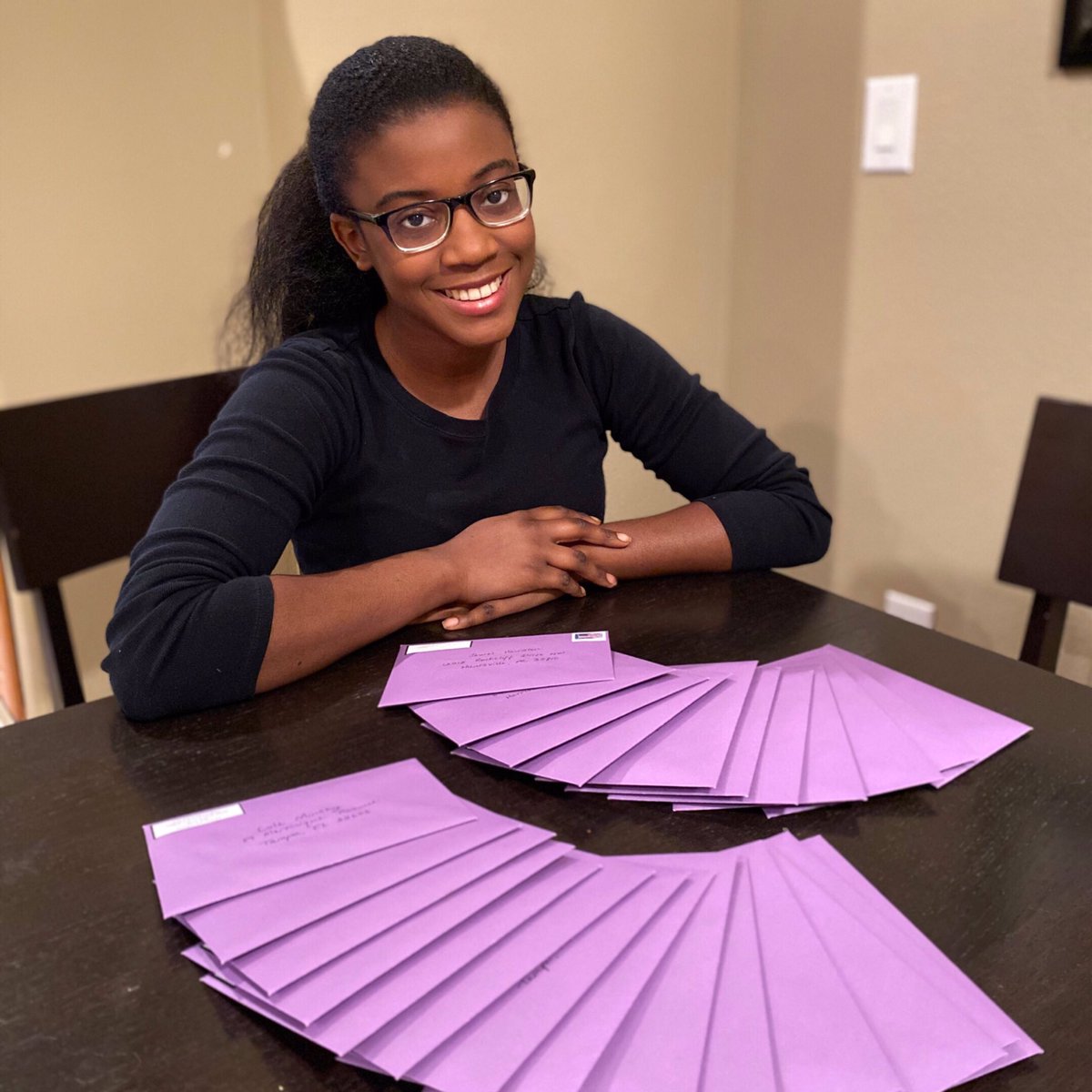 xxSteaMART's tweet image. How it started:                         How it’s going: