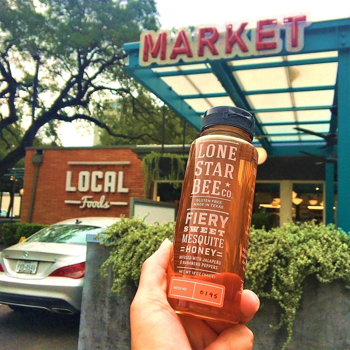 LoneStarBeeCo's tweet photo. Nosh and sip mouthwatering, chef-prepared dishes highlighting locally sourced foods at @Local Foods Market in Houston's Rice Village.  While there, shop foodie staples from around the block and around the world, including our Fiery Sweet Mesquite honey!  

#mylfm  #spicyhoney https://t.co/ZJENHdLUPM
