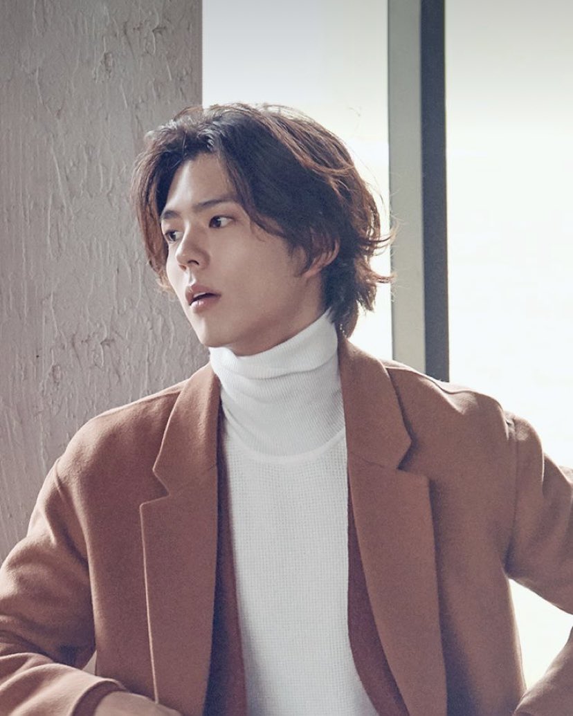 PARK BO GUM WITH LONG HAIR 