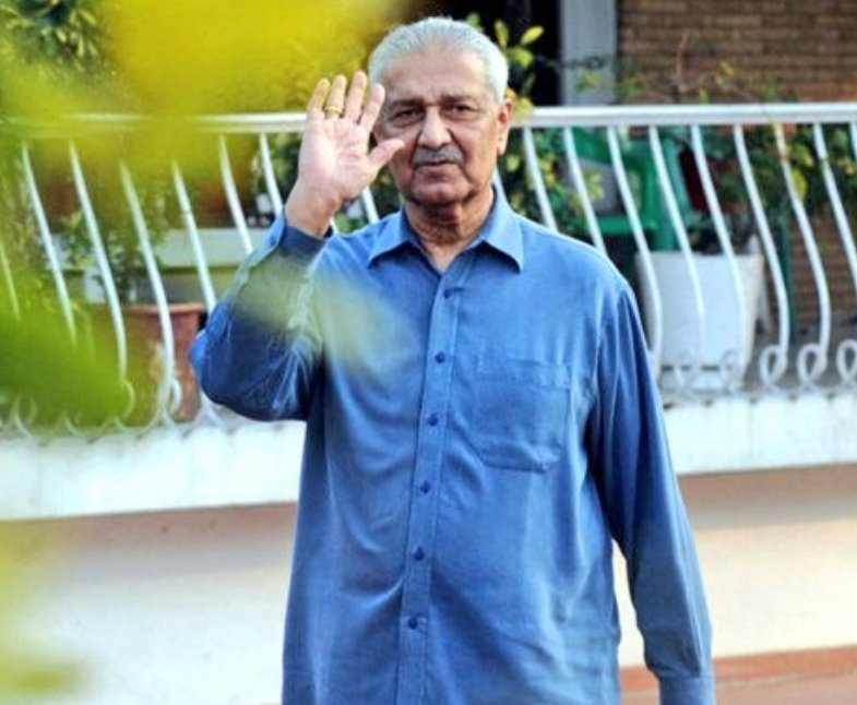 MashooqueJiyala's tweet photo. Your contribution towards making Pakistan a nuclear power can never be forgotten.
May Allah Pak grant you High ranks In Jannah
ameen
 #DrAbdulQadeerKhan https://t.co/j1e0EWhKlZ