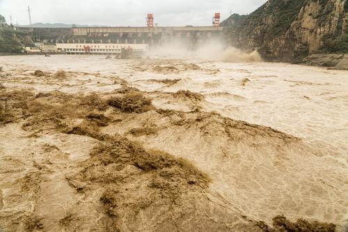 photo_cns's tweet image. Sanmenxia Reservoir opens the gates to discharge flood in response to the No. 3 flood peak of this year, Henan Province, Oct.7, 2021. (Photo by Jiang Hua/CNSPHOTO)
#Sanmenxia #Reservoir #flood