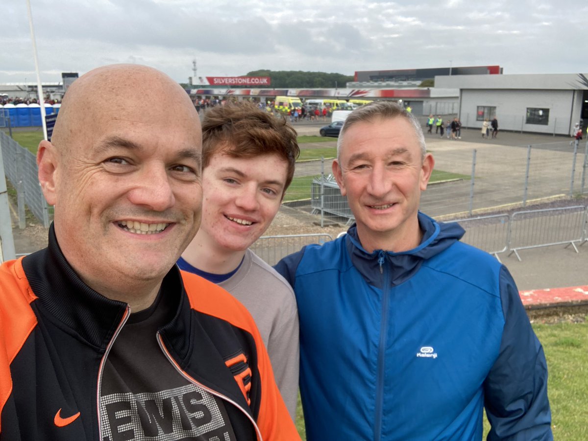 Grapesy81's tweet photo. Before and after, Silverstone 10k @runsilverstone #runsilverstone https://t.co/Cf9Jt82wmz