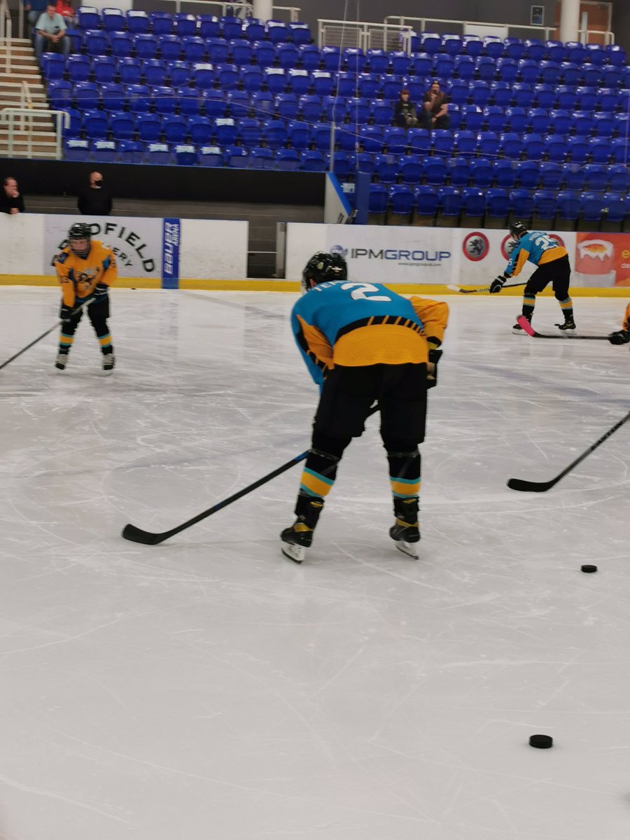 Temps warming up the U10s or is it the other way round?