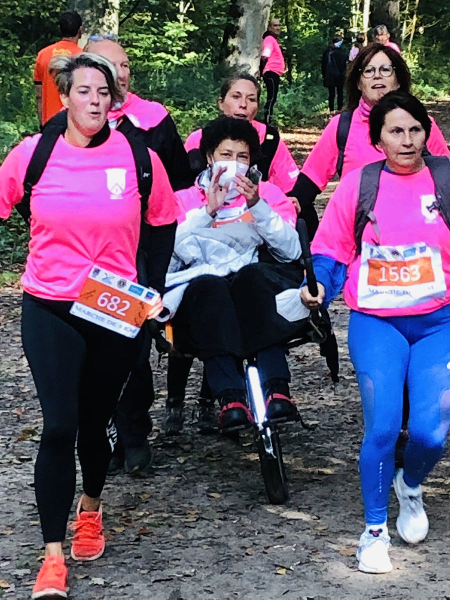 yaouenn91's tweet photo. #OctobreRose2021 #CancerDuSein #course #marche #solidarite #parcdevilleroy #mennecy #dépistage #prenezsoindevoseins
#RCSCmennecy @JPDugoinClement @MennecyCom https://t.co/mUM6NANPtN
