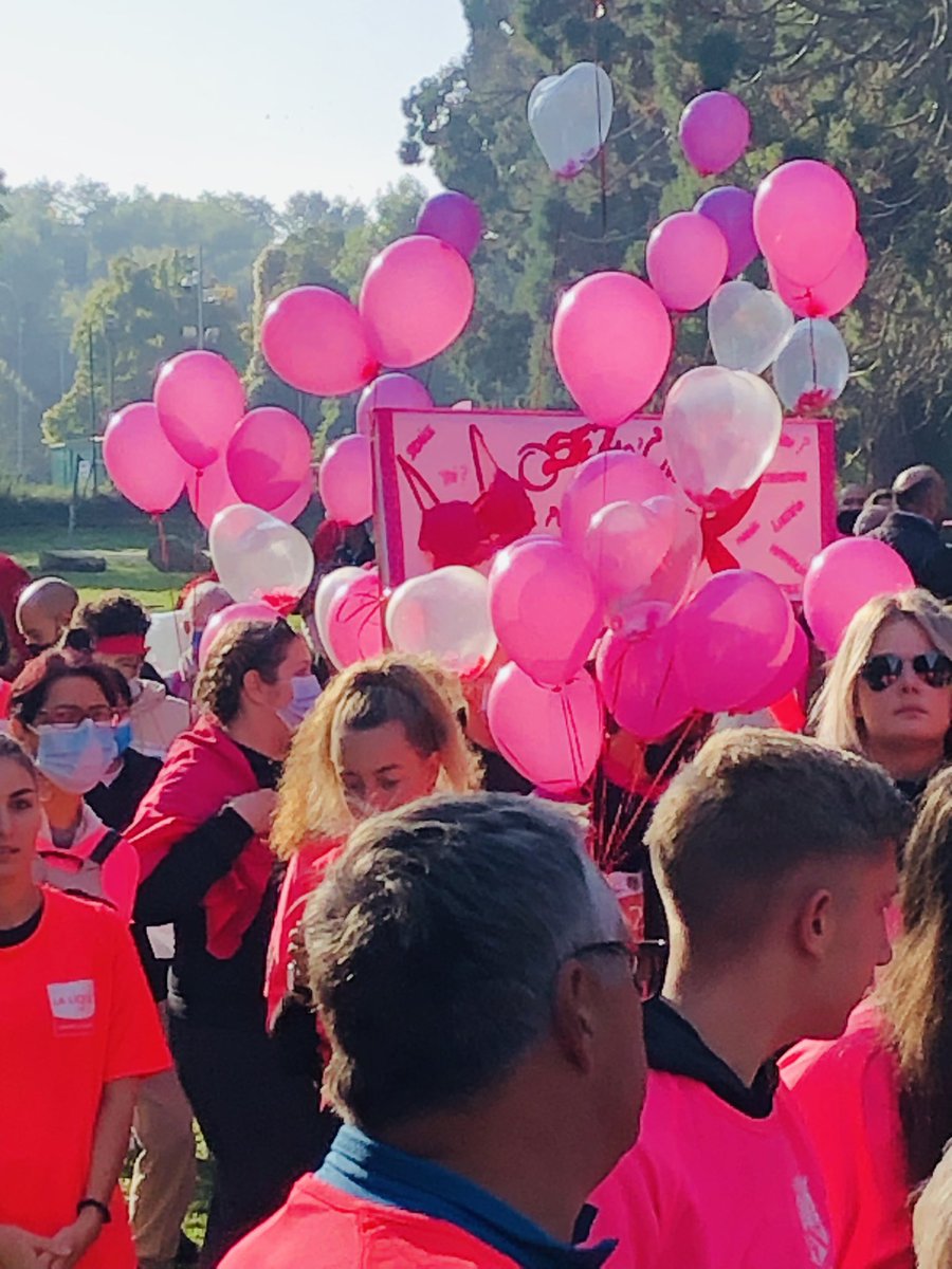 yaouenn91's tweet photo. #OctobreRose2021 #CancerDuSein #course #marche #solidarite #parcdevilleroy #mennecy #dépistage #prenezsoindevoseins
#RCSCmennecy @JPDugoinClement @MennecyCom https://t.co/mUM6NANPtN