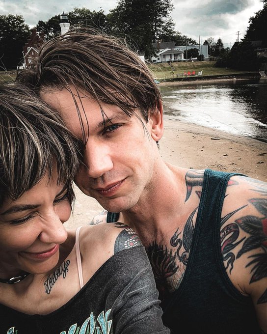 &ldquo;In a (lake)-side town that they forgot to close down&hellip;&rdquo; 🫖 https://t.co/Y4IRVRI6sW<a href="/tag/nationalgirlfriendday"class="tags"><span>#nationalgirlfriendday</span></a>