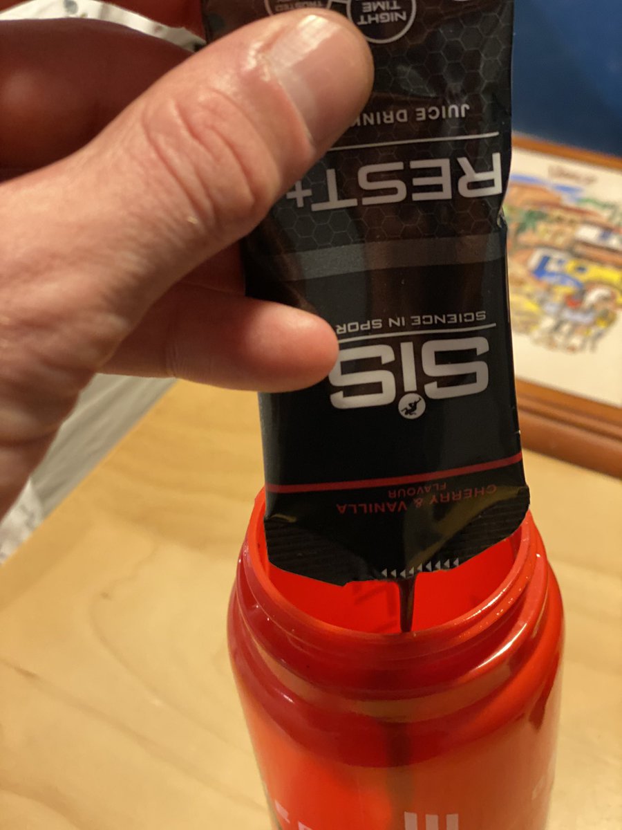 Not doing *quite* as well as I’d like with sleep at the moment, and think this is having an impact on training

Or perhaps it’s the other way round?

So trying out #scienceinsport Rest+ sachet tonight. Hoping to be extra juice in the morning!

Any other things people have found?