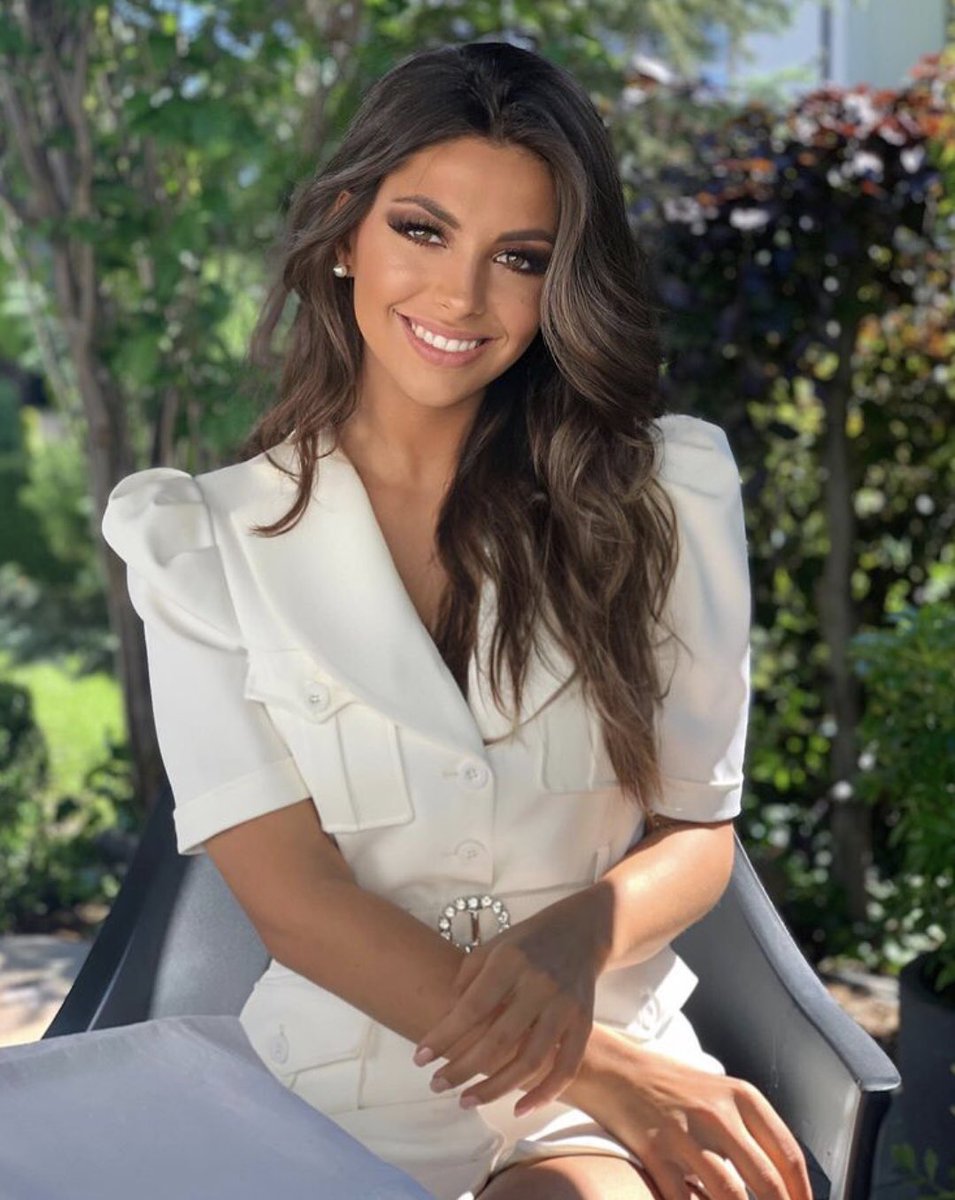 marionknip's tweet photo. Laissez moi vous présenter Cécile Wolfrom, aka notre nouvelle Miss Alsace 2021 🥨😍✨ #MissFrance https://t.co/FXzXuct69m