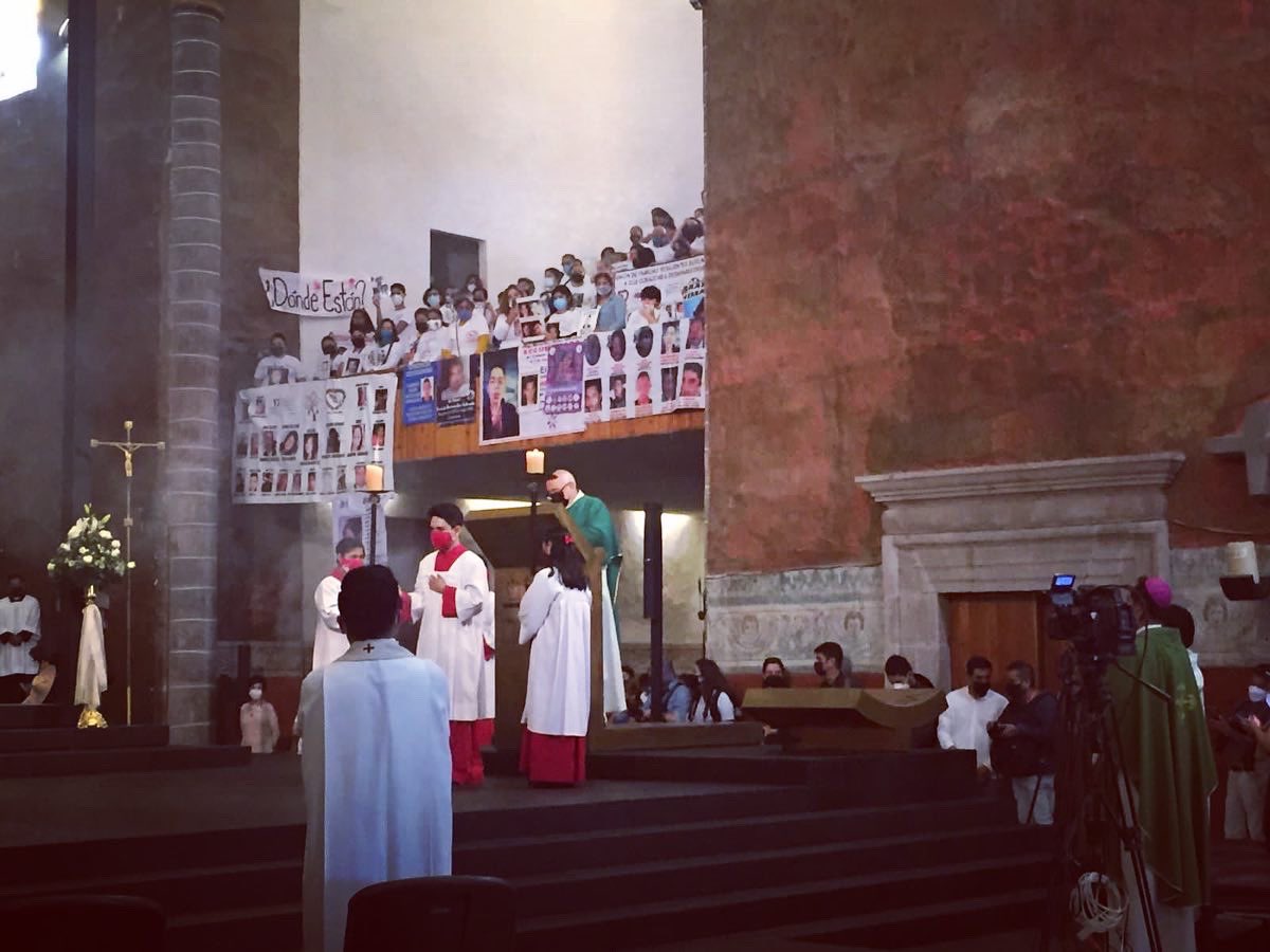 Iglesiasydesap1's tweet photo. Arranca la VI Brigada Nacional de Búsqueda en Morelos, con una misa y bendición ecuménica para que las jornadas nos lleven a encontrar a quienes nos hacen falta. 

#BuscandoNosEncontramos #VIBNB #HastaEncontrales #CaminoVerdadyVida https://t.co/M08gjY3TiI