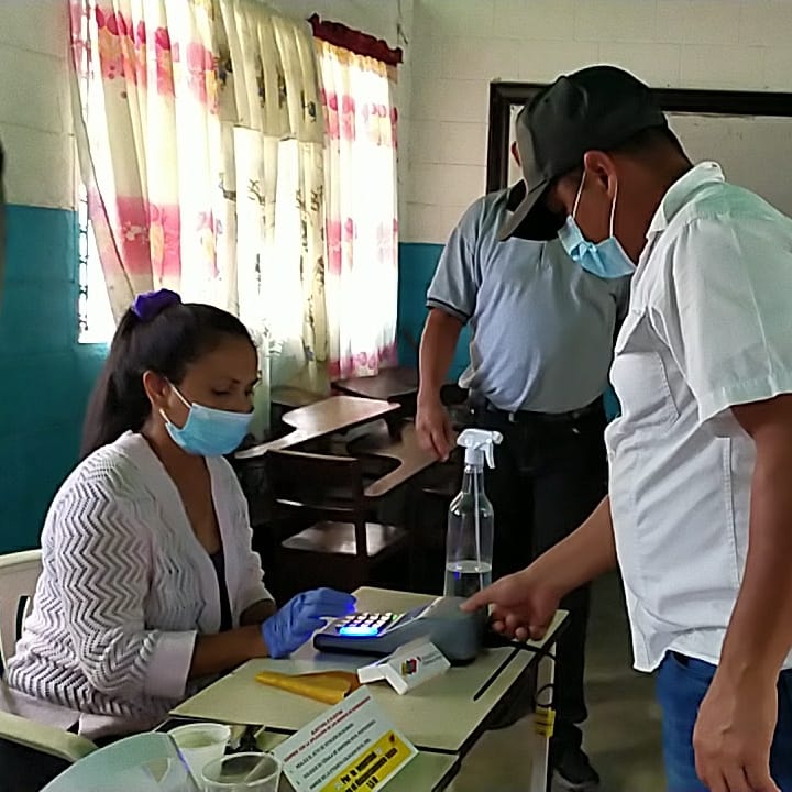 DaiverAlcalde's tweet photo. Cumpliendo con el llamado del PSUV, participamos junto a nuestra militancia en el simulacro Electoral, vamos por una victoria más con @NicolasMaduro @JEHYSONGUZMAN @luisomardittaa1 https://t.co/dyId0QYLK0