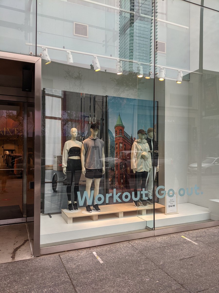 Spotted at <a href="/hmcanada/">H&M Canada</a> in <a href="/BloorYorkville/">Bloor-Yorkville BIA</a> it's ... Uh <a href="/OldTownToronto/">Old Town Toronto</a>? Cool 😎
