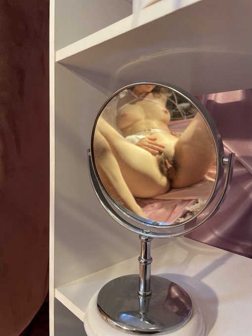 xoxo, "master of the tease" https://t.co/OENK6e8YI3