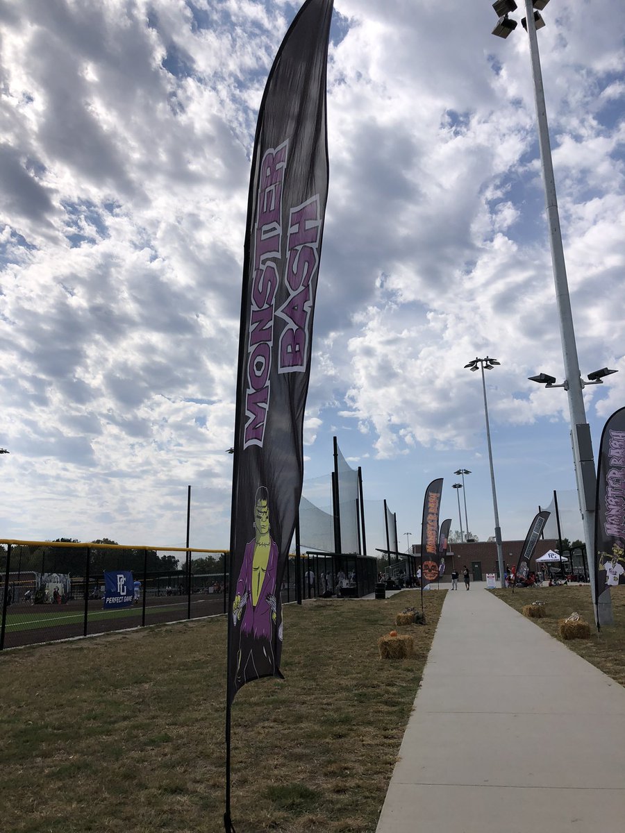 ShawneeStars's tweet photo. @PGMidwest #ShawneeStarsPG11AAA #MonsterBashBB21 https://t.co/AS0sBIhxNt