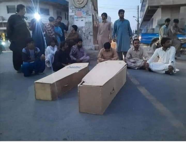 DosteenB's tweet photo. Today again Pakistani army killed 2 children in Hoshab Balochistan but world is silent Baloch genocide #SaveBaloch @amnesty @UN @hrw @husainhaqqani @HamidMirPAK @Senator_Baloch @TarekFatah @AJENews https://t.co/sdIxmrirNc