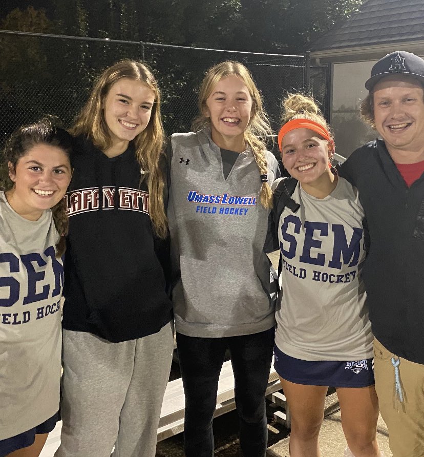 ElectricsurgeHC's tweet photo. Love the surge family 🖤🖤🖤 Showing support for @SemFieldHockey https://t.co/7oqL87nOMy