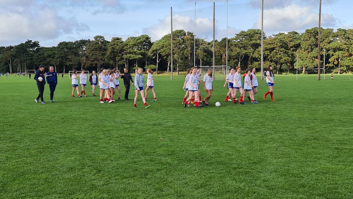 ClontarfGAAClub's tweet photo. Hard luck to the brave U14B army who fought hard to the end of their Championship Semi against a strong @NaomhOlaf side. A tighter match than the score would suggest, well done girls and good luck Olafs in the final. Final Score 7 02 - 2 03. @dublinladiesg #goahead #clubisfamily https://t.co/sKK5GRLPoe