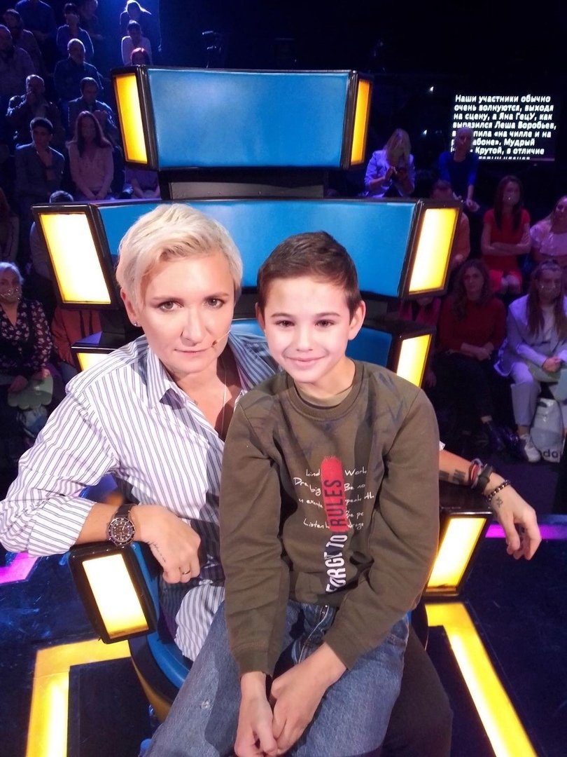 ⚡10-летний мальчик из #Куйбышевский прошел в полуфинал проекта "Ты супер!"Родители Вячеслава Ковшова рассказывают, что увлекается вокалом мальчик уже давно, а профессионально с педагогом заниматься начал год назад в Доме культуры «Нефтяник». Подробнее   vk.com/wall-168132792…