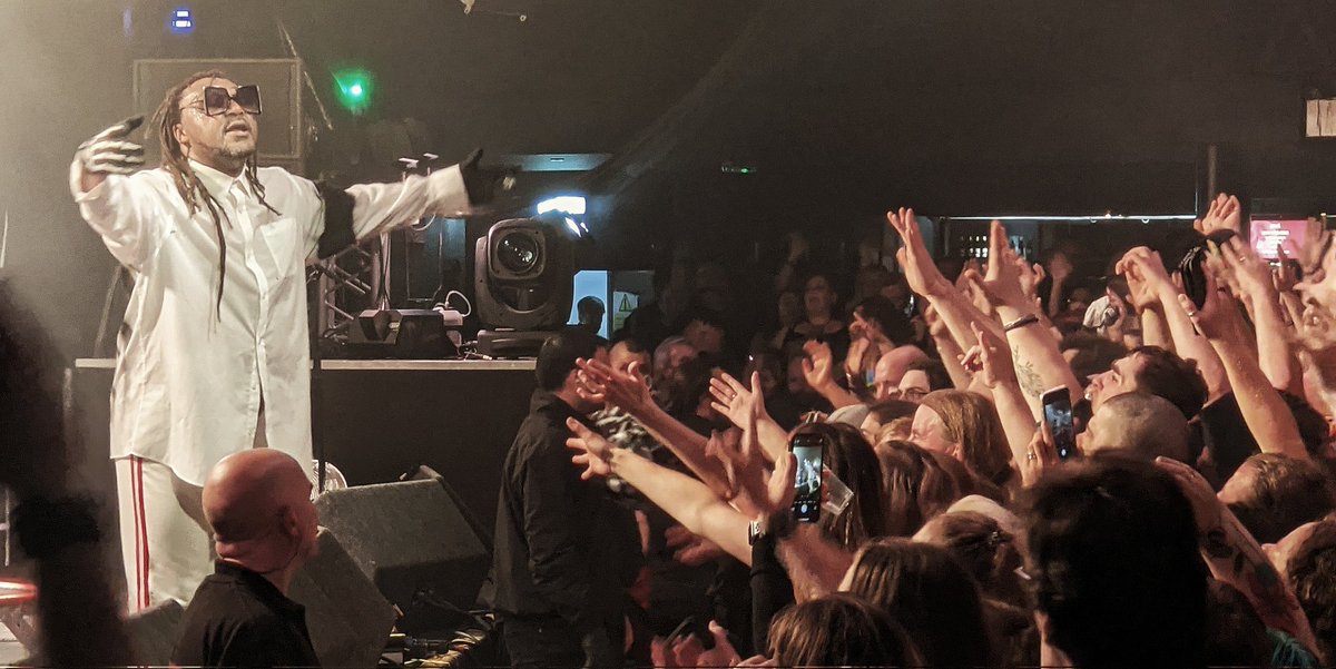 mougalou's tweet photo. @Skindredmusic you guys absolutely smashed it at @Rock_City_Notts 🤘🤘 https://t.co/WfkIl328Bv