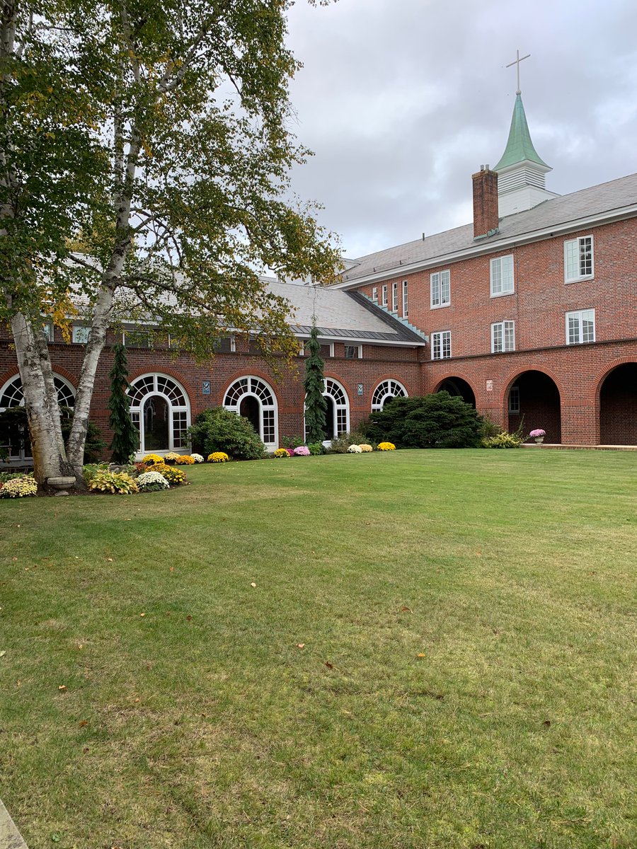 The seminary has a long weekend, so I came to St. Anselm’s Abbey for a few days. Like going to the spiritual well.