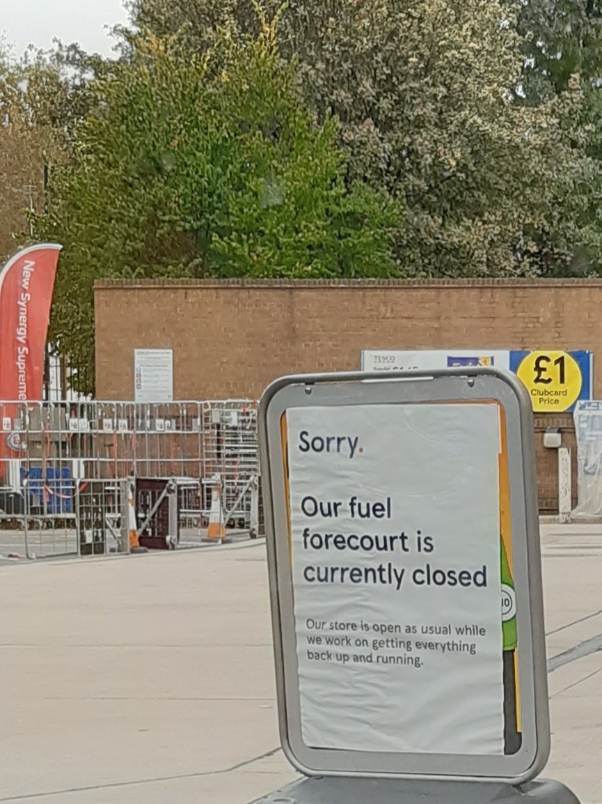 ElisaMartinuzzi's tweet photo. It appears the fuel shortage crisis is improving. Petrol stations have replaced #outoffuel signs written out by hand with printed posters. https://t.co/BNs6dCfIUH