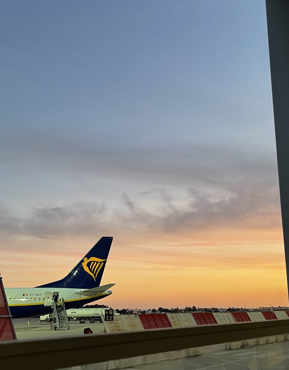 dmj2902's tweet photo. @Ryanair Almeria airport 09/10/21 https://t.co/mee8BYPhrU