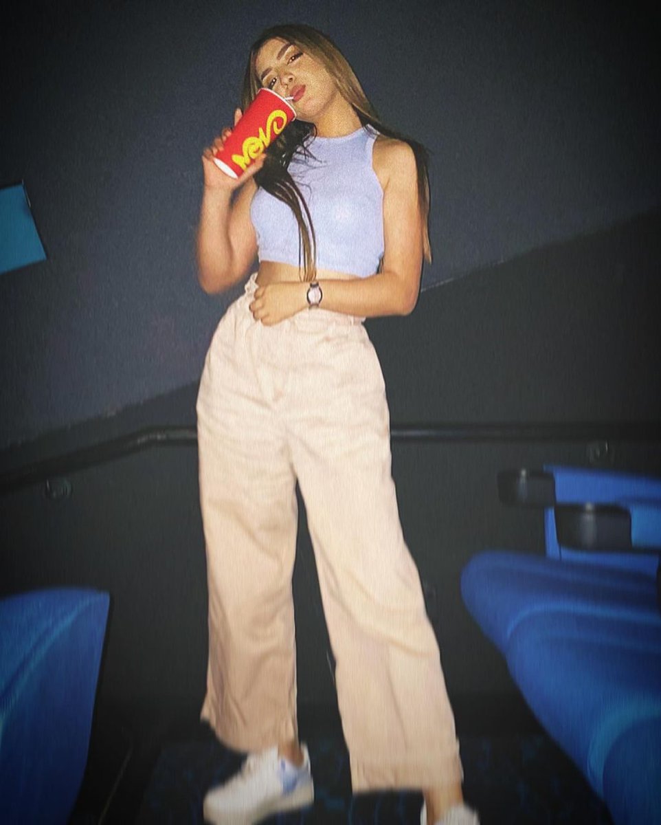 SuhilaBnLachhab's tweet photo. Hello 🥰
#سهيله_بن_لشهب #دبي
#souhilabenlachhab 
#Dubai https://t.co/7RGRN4MMbo