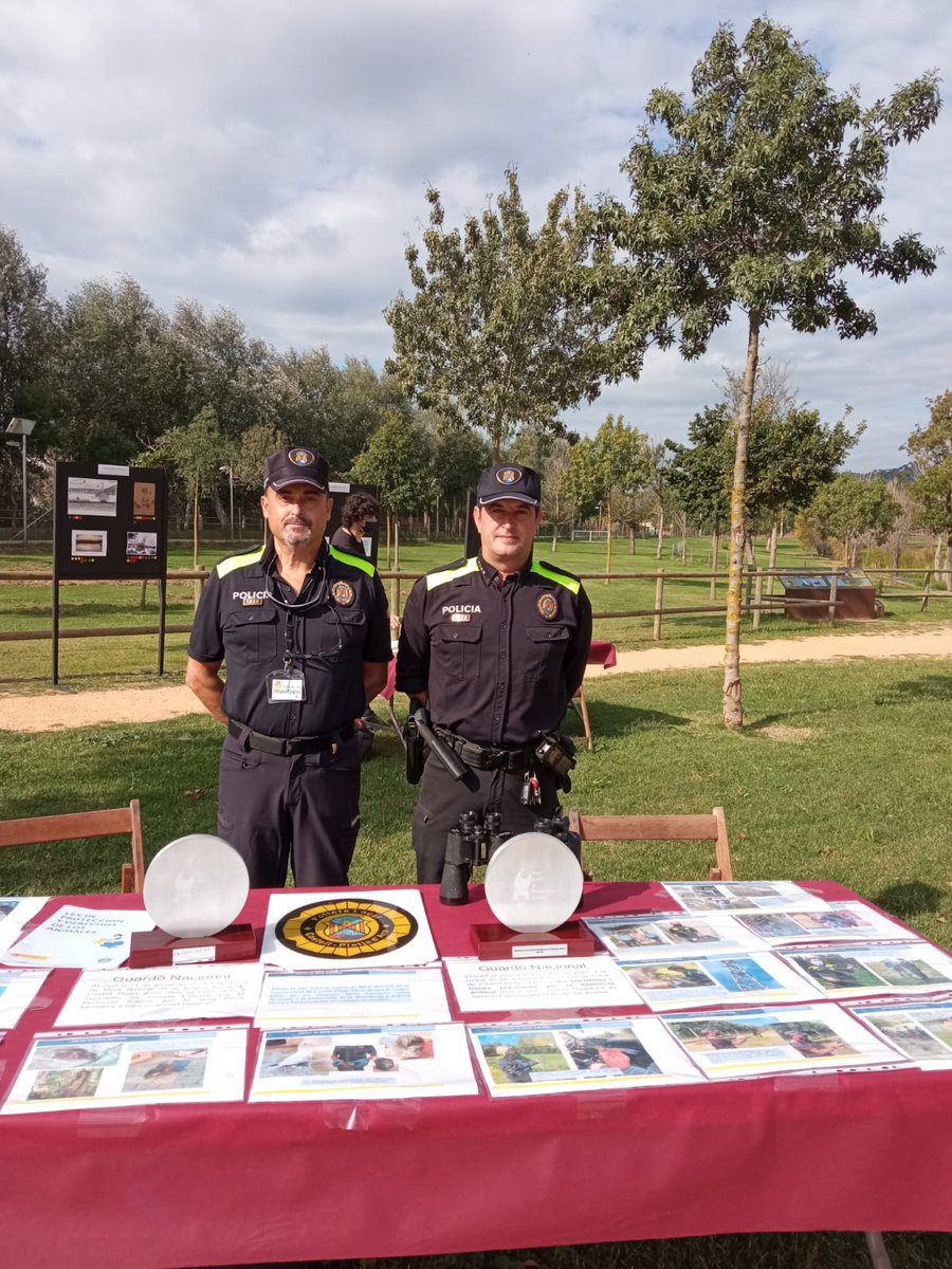platjaropolicia's tweet photo. Participem en els actes organitzats avui en el Parc dels Estanys de Platja d'aro amb motiu del #DiaMundialdelsOcells 

@platjaroturisme 
@grupnaturasterna
#unitatmedinatural 
@agentsruralscat https://t.co/rHSo0S0fEU