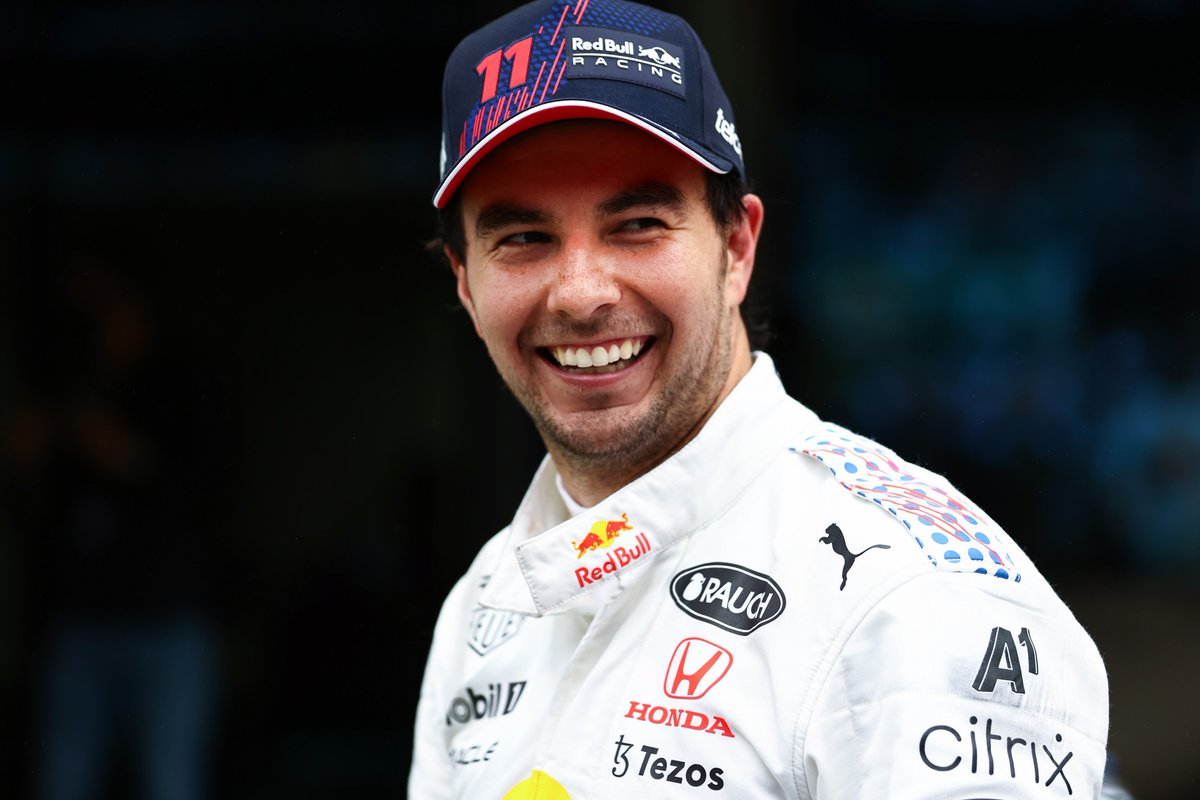 redbullMEX's tweet photo. Una de las sonrisas más difíciles de rebasar. https://t.co/swT7tP8LQ0