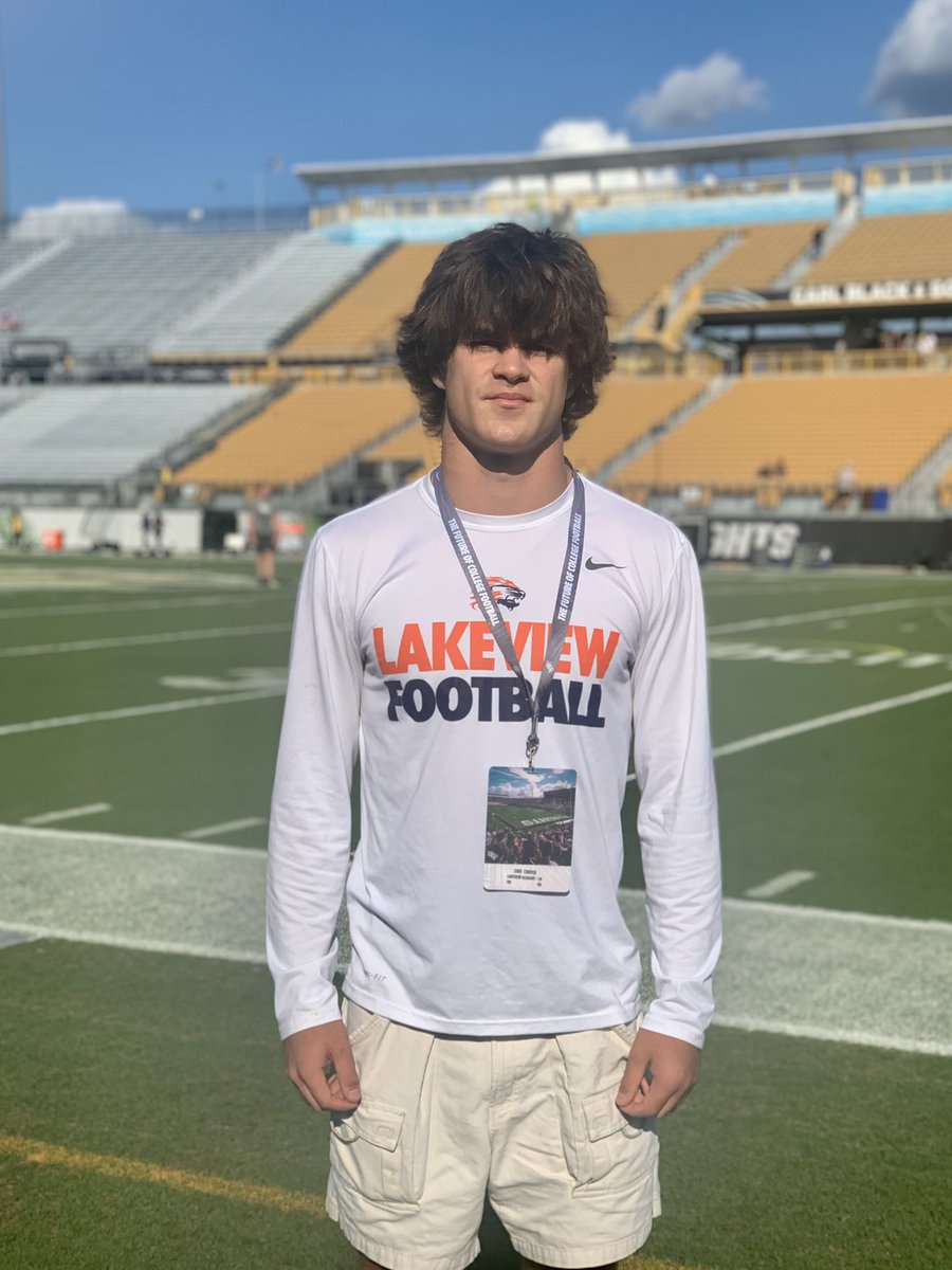 Cooper_Luke7's tweet photo. Had a lot of fun at the UCF game last night, thank you to @CoachLeeIV for the invite. https://t.co/kvscEKr2OW