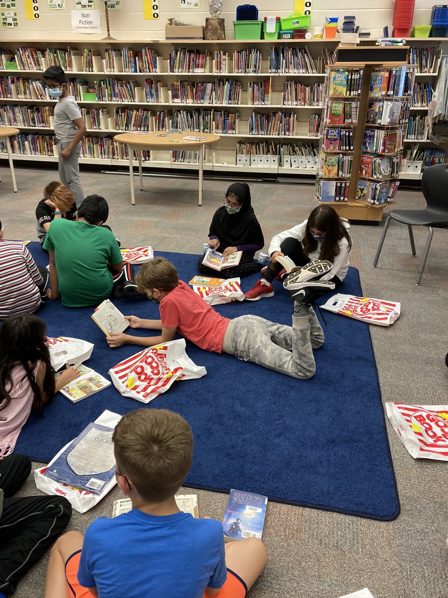 5ARidgeview's tweet photo. You couldn’t hear a peep when 5A visited the library for the first time 📚Thanks Mrs. Wylie 💙 @5ARidgeview https://t.co/yozHBzVpWE