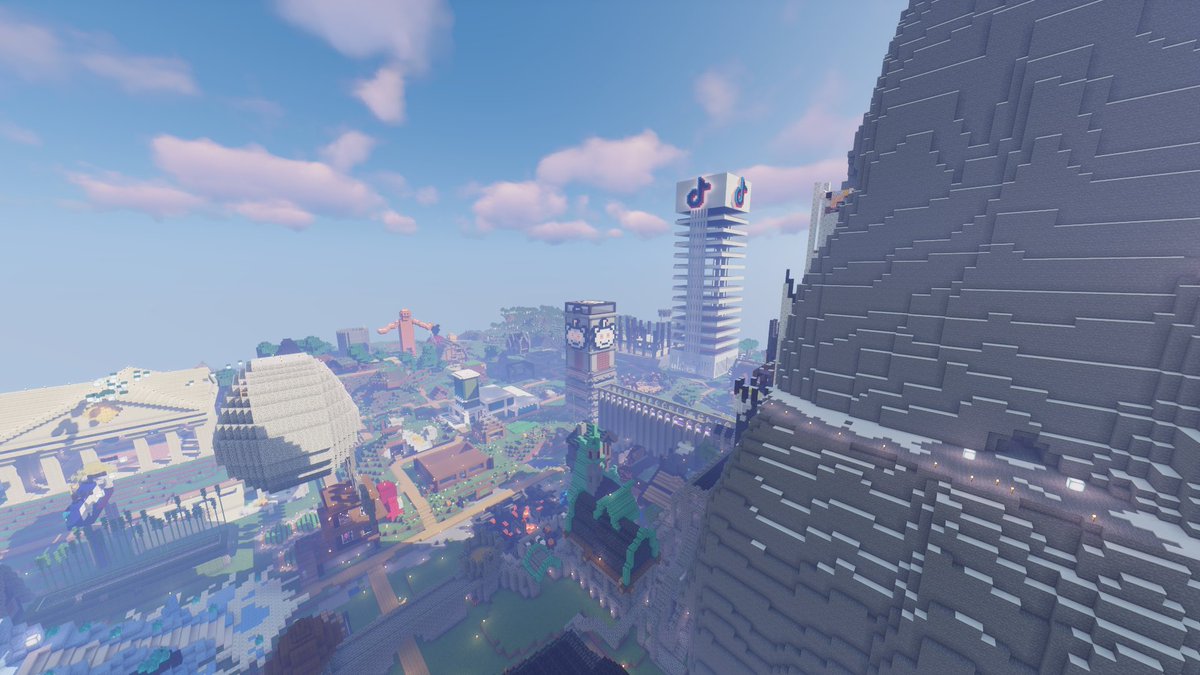 ExtraLargeSmp's tweet image. Before and after shot of spawn featuring mount extra large. Thanks for an awesome 5 months(and more to come) XL Gang!