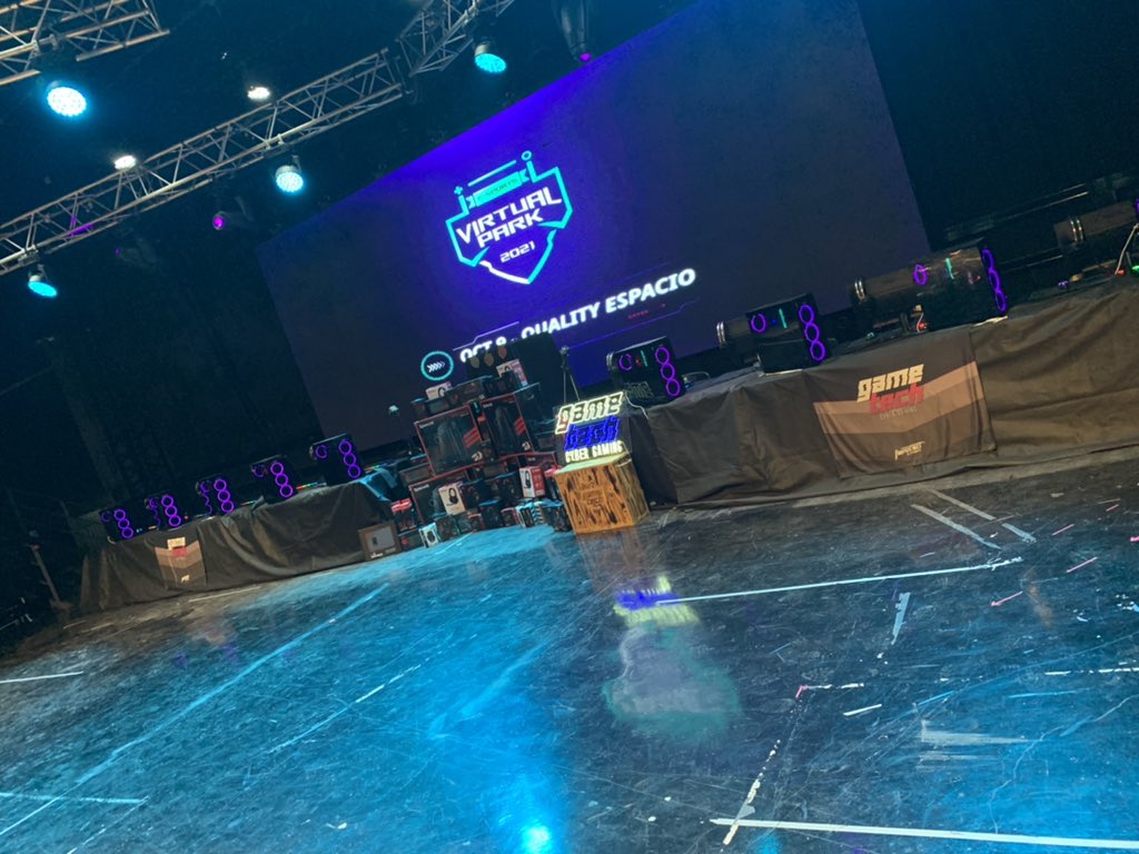 ericmathieu10's tweet photo. Los sueños están para cumplirse ❤️
Siempre soñé con un cyber modelo, con esfuerzo y dedicación nació @GameTechCyber
Soñaba montar un escenario con público y ayer se cumplió gracias a #VirtualPark ⚡️
Tengo más sueños en marcha, a romperla 🌟🌟 https://t.co/PmIHfd53IN