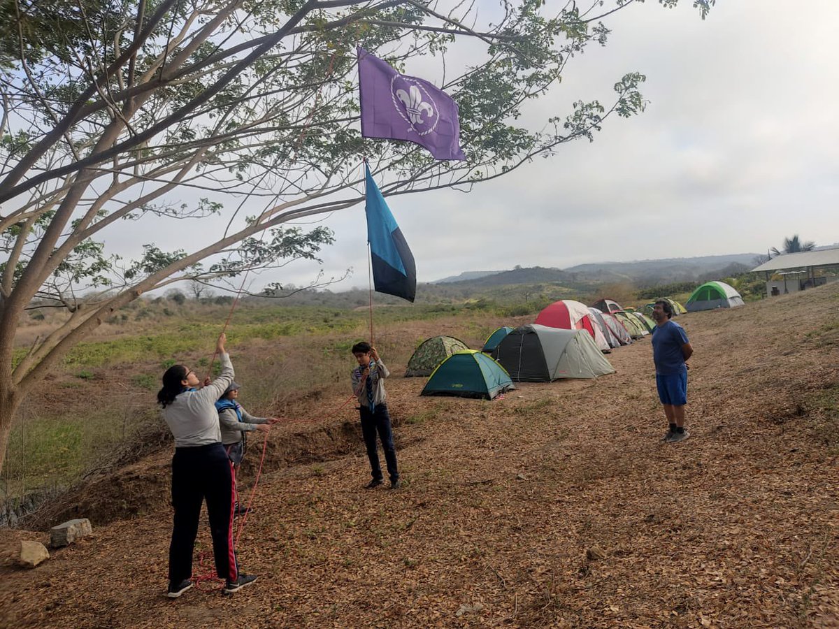 Hrendon70's tweet photo. Grupo Scout #17 siempre Listo! https://t.co/scMSr0LMCg