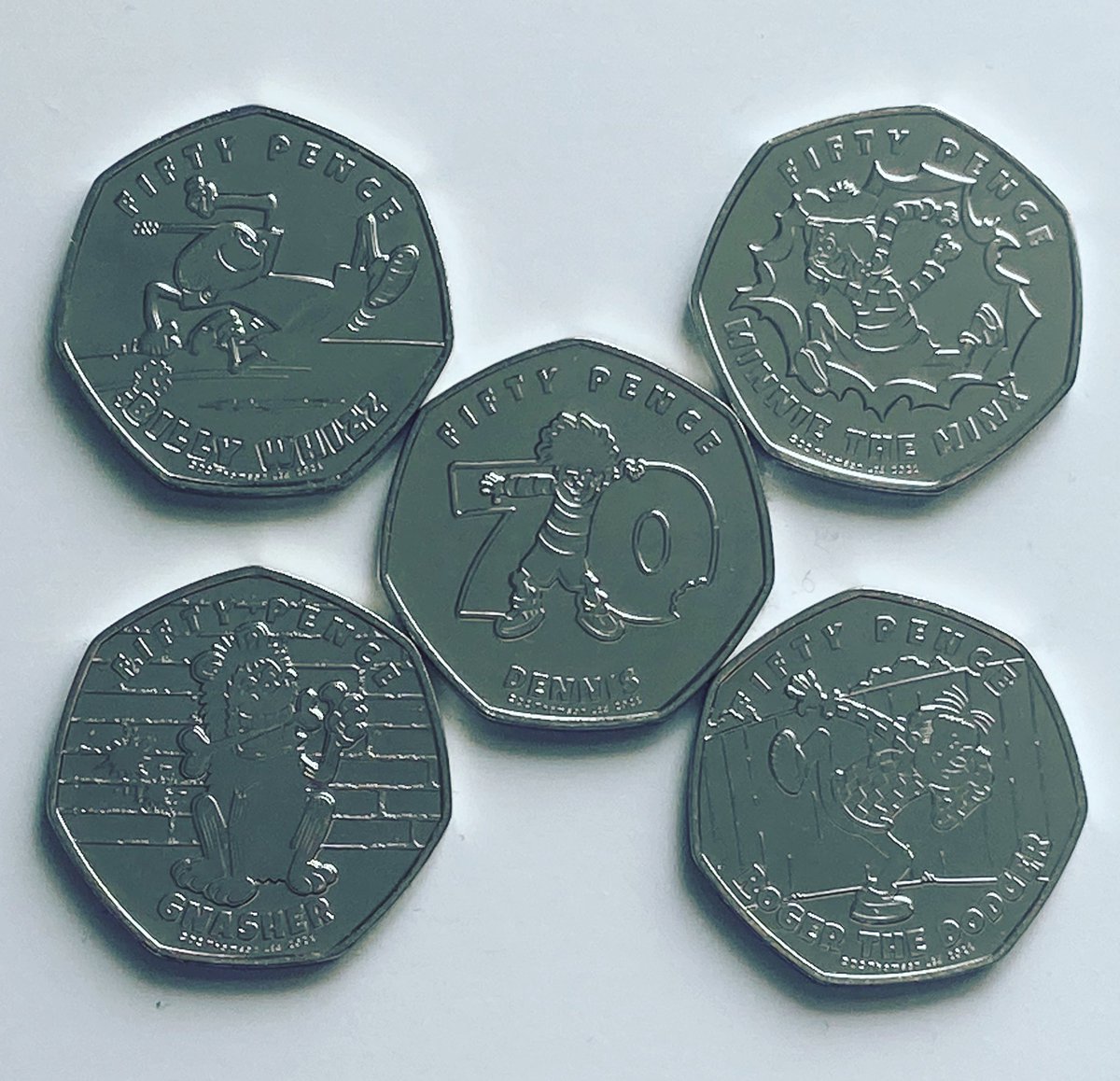 romiley_coins's tweet photo. ❇️NEW COIN UPDATE❇️

This week’s new coins:

📖2021 Pitcairn Islands ‘70 Years of The Beano’ set includes:

🔺Dennis the Menace
◾️Gnasher
🔺Minnie the Minx
◾️Roger the Dodger
🔺Billy Whizz

🛍Available now from our eBay store. (50p shop - coins individually priced) https://t.co/N91vD3WMa9