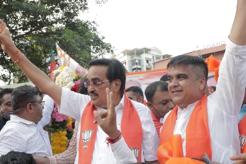 CRPaatil's tweet photo. મજુરાનાં ધારાસભ્ય અને ગૃહ રાજ્યમંત્રી શ્રી @sanghaviharsh જીની જનઆશીર્વાદ યાત્રામાં હાજરી આપી. https://t.co/Eq2KZTBZIE