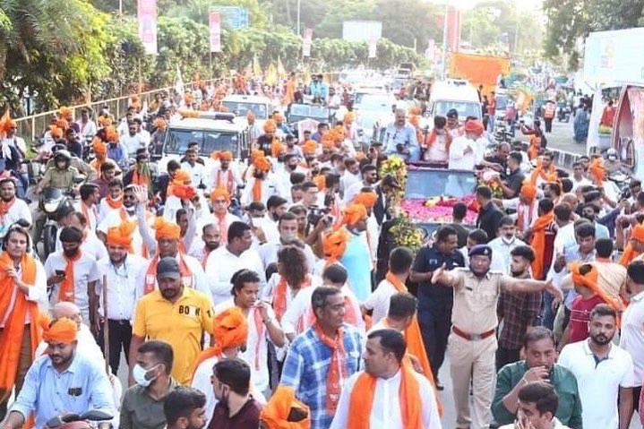 CRPaatil's tweet photo. મજુરાનાં ધારાસભ્ય અને ગૃહ રાજ્યમંત્રી શ્રી @sanghaviharsh જીની જનઆશીર્વાદ યાત્રામાં હાજરી આપી. https://t.co/Eq2KZTBZIE