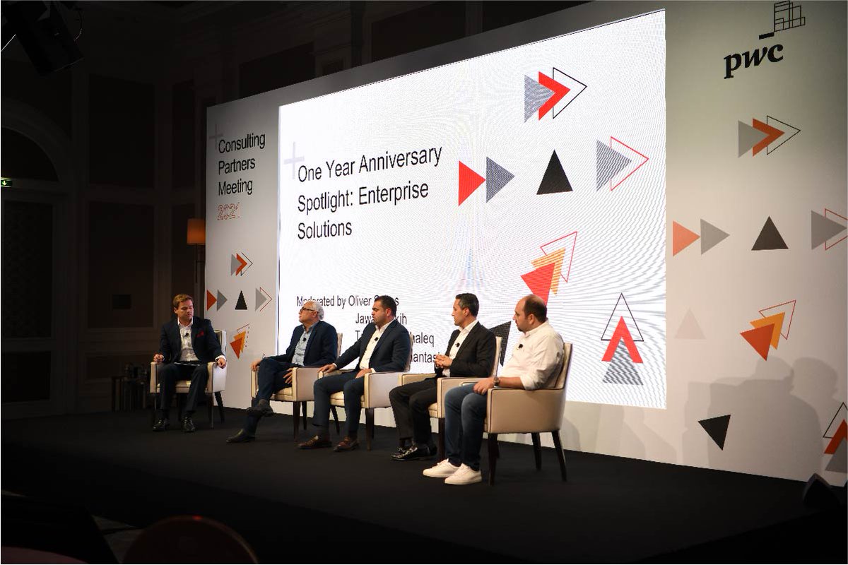 WaddahSalah6's tweet photo. Immensely grateful to all the speakers and participants who added fresh perspectives and kept our meeting engaging and thought-provoking!
@AbuAlHantash @AmitranoMarco @oraclesykes @Jawad_Fakih @tkhakek @fkomati @EyhabAbdeen https://t.co/zm1mMbpiZR