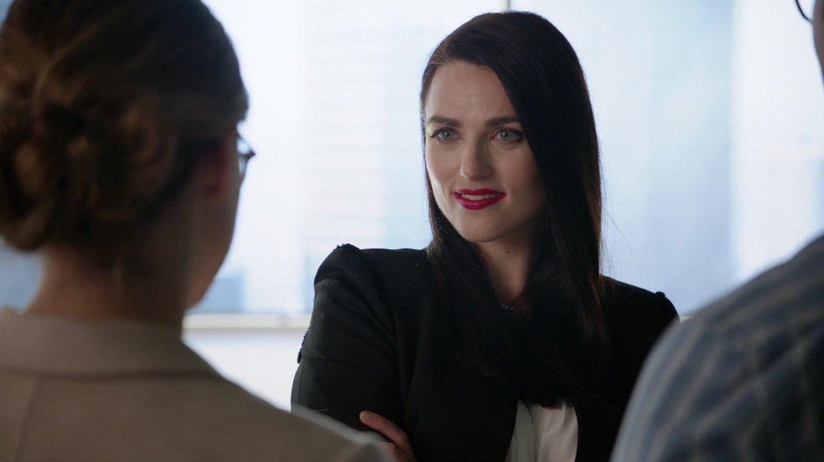 ___tempestade's tweet photo. 🪐 || Feliz aniversário, Supercorp!

Hoje, há cinco anos, estreiava o episódio "As Aventuras da Supergirl", primeira vez de Lena Luthor na série.

Lembrando: Katie McGrath assinou para apenas três episódio, mas acabou ficando por cinco anos já que os fãs amaram a personagem. https://t.co/HMIOXTmomC