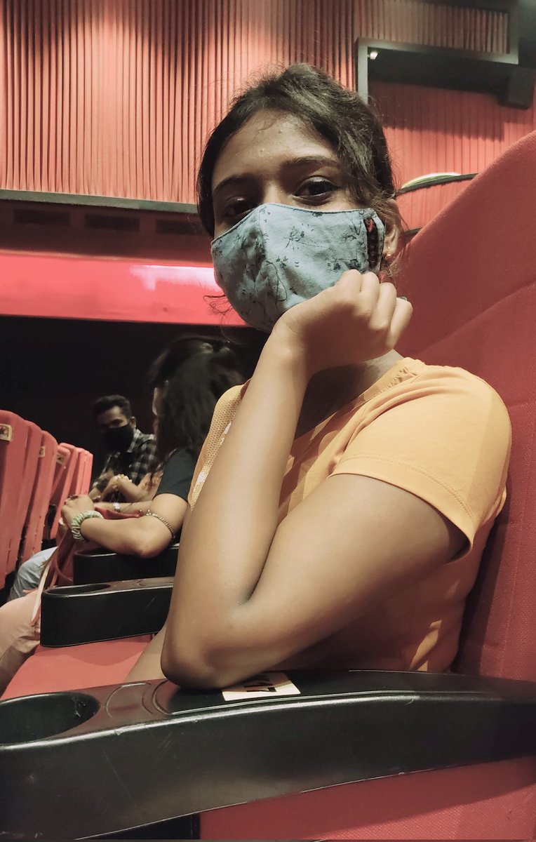 madhu97_'s tweet image. Puja starts with #Golondaaj. This is nothing but a masterpiece. Casting, music, cinematography was so so good.  @idevadhikari, oh my god! You are just outstanding. Love you❤️❤️
Just go and watch the movie in the theatre. 
@SVFsocial @m_ishaa @AnirbanSpeaketh