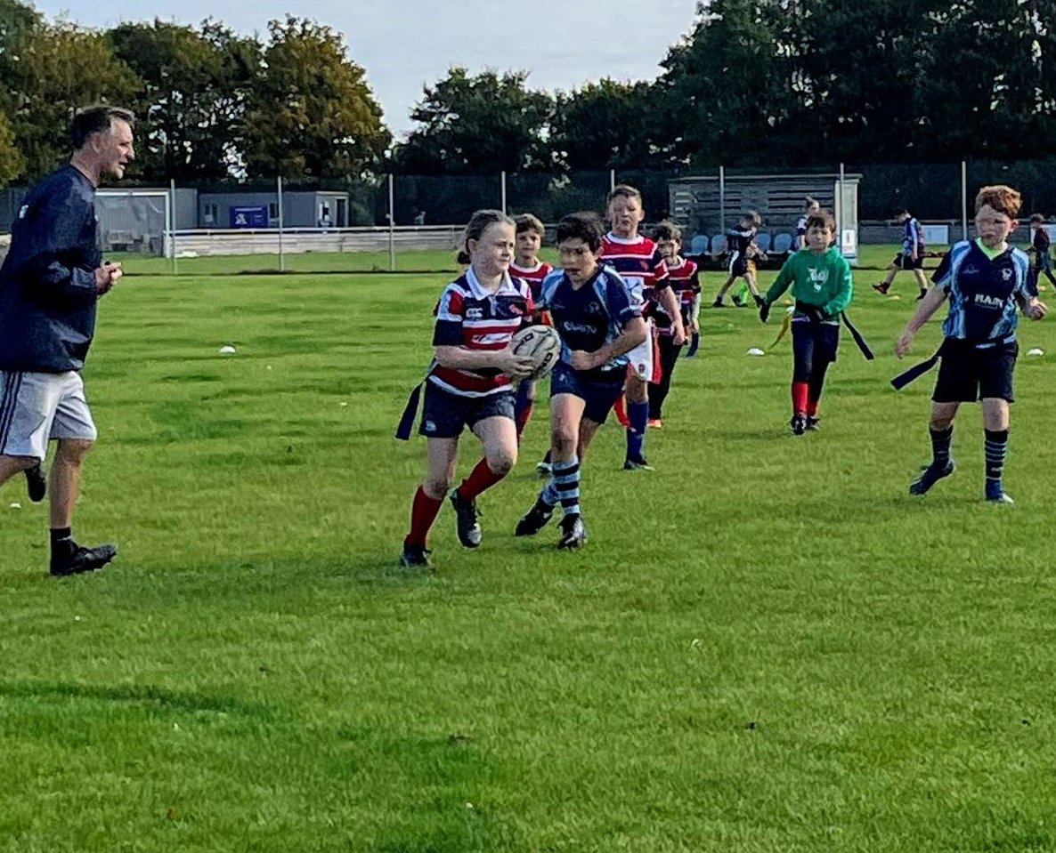 GroveRFC's tweet photo. Grove U6-U12's enjoyed a wonderfully sunny October morning at @Supermarine_RFC this morning. Wonderful rugby and #TREDS on display.
#GrovePride #rugby #awaydays https://t.co/4256UeqoPv
