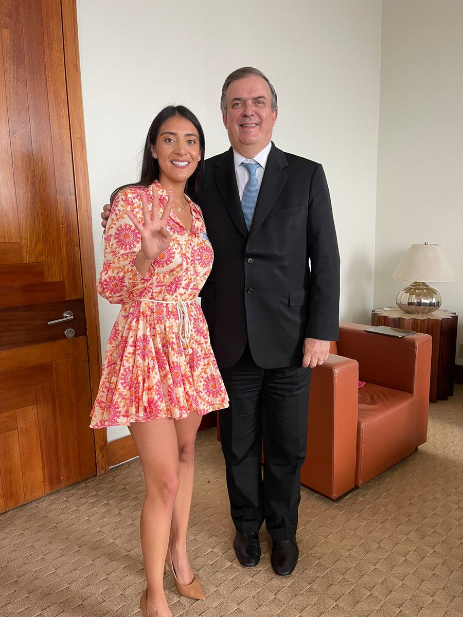 Muchísimas Felicidades Canciller @m_ebrard!! 🇲🇽 Un fuerte abrazo. 🎂