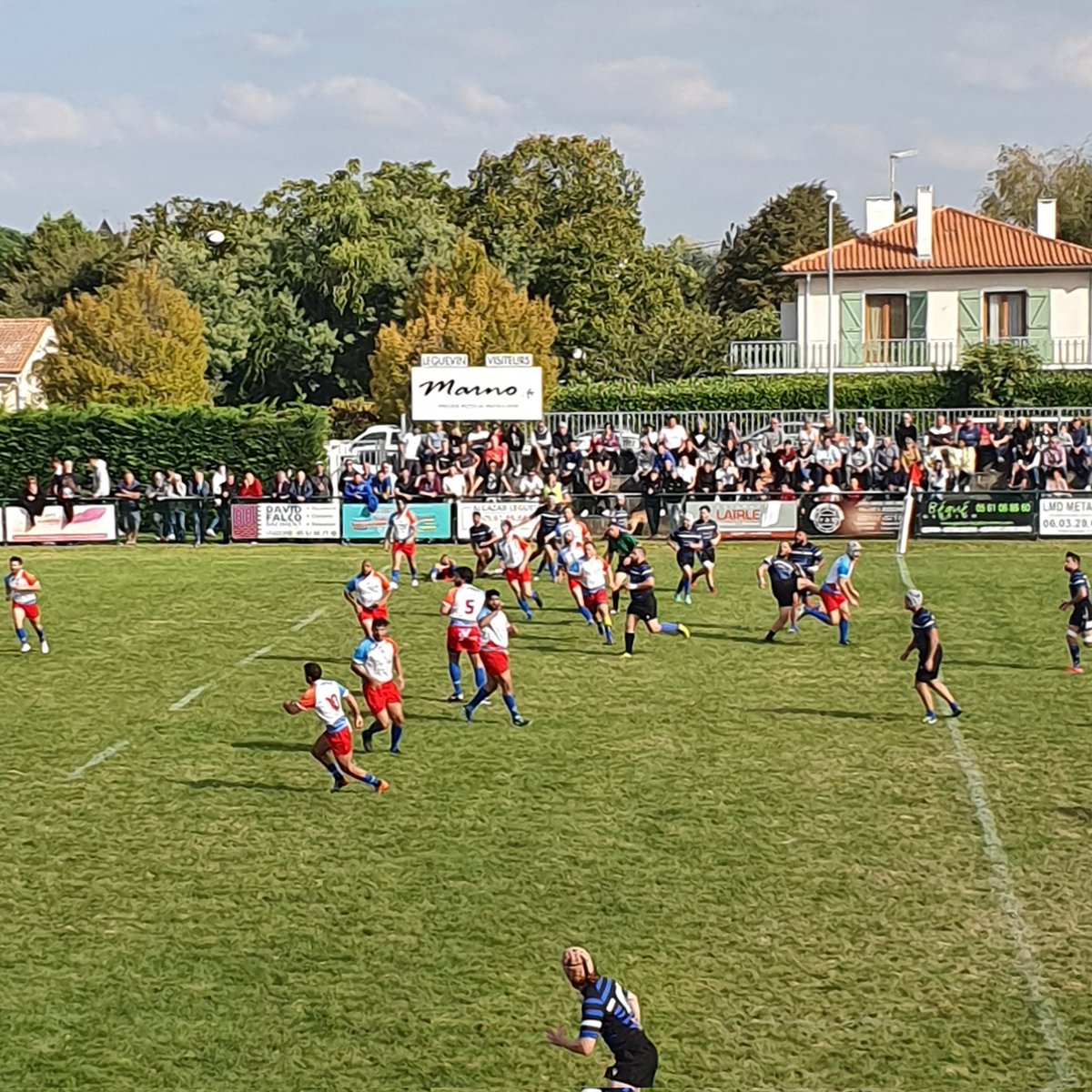 larrieu_remy's tweet image. Grande première pour moi !
Très heureux d'avoir couvert à Leguevin mon premier match de rugby pour @ladepechedumidi et le derby de Fédérale 3 entre le Coq Leguevinois &amp;amp; @TournefeuilleXV
Un papier à lire demain dans le cahier sports.
#correspondant #sportif #rugby #ladepechedumidi