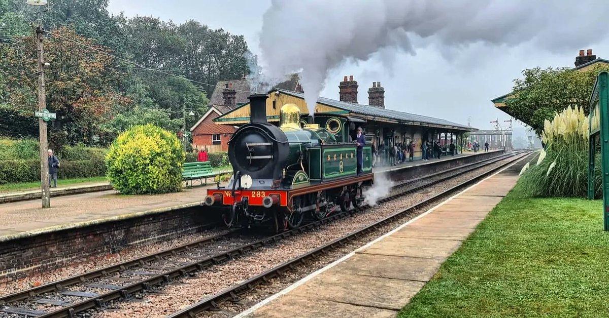 xJenniDx's tweet photo. Brilliant morning at the bluebell railway 🛤🚂 #steamtrain #clanline #Cheltenham #camelot #Hclass #S15 #bluebellrailway #giantsofsteam @bluebellrailway https://t.co/9jkRypiJb1