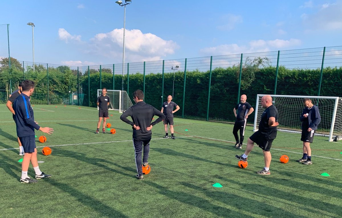 A positive afternoon <a href="/writtleminors/">WrittleMinorsFC</a> yesterday, for our latest 'Planning for Success' workshop. 

It was great to meet everyone, hear about current planning methods, &amp; offer support with common challenges faced by volunteer coaches 👍

<a href="/EssexCountyFA/">Essex County FA</a> <a href="/Streets_72/">David Streetley</a>