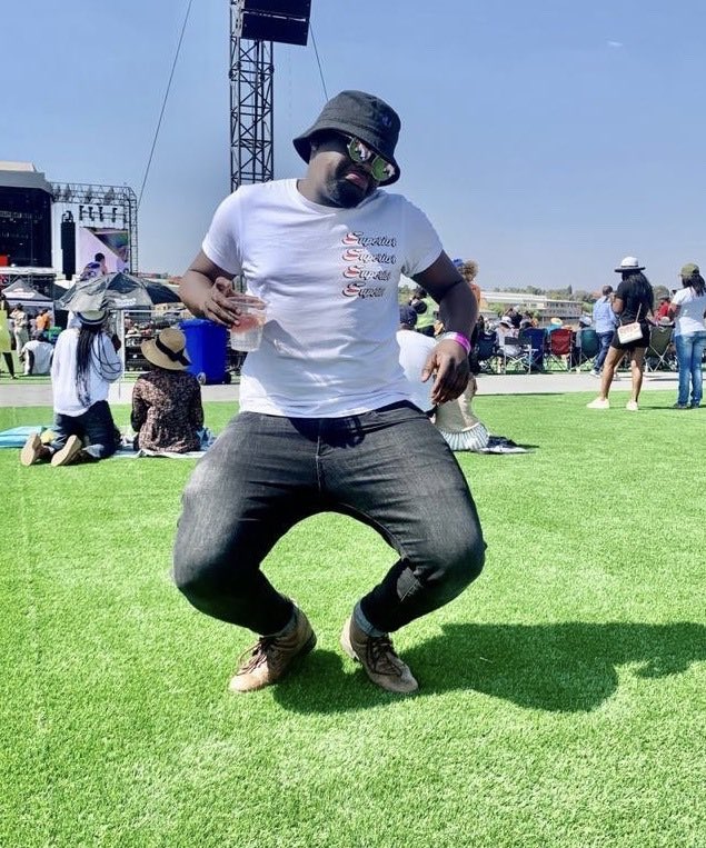 Sikissi's tweet photo. Afro House will make you dance.
π΅uYheyi, Yheeyi, Yheyi, yheyi! π΅
#AmaSiblings https://t.co/XBuSMP4F66