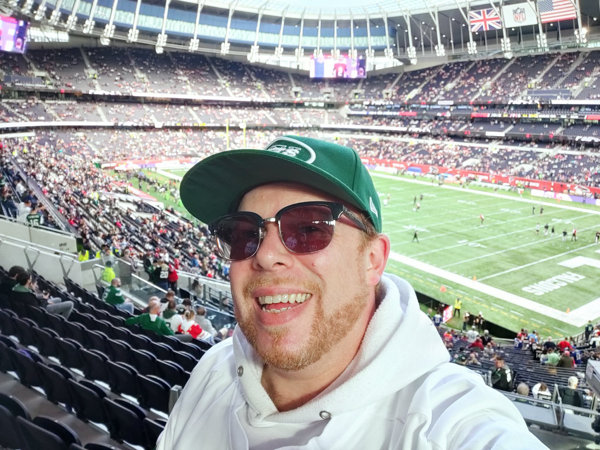 #BringTheColour Go J-E-T-S Jets Jets Jets